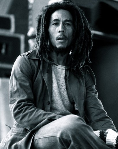 Bob Marley. Ten znany muzyk z Jamajki żył zgodnie z filozofią Ital, która jest niezwykle popularna wśród Rastafarian. Jest to filozofia podkreślająca życie w jedności z naturą. Jedzenie Ital promuje zdrowe ciało, umysł, życie w zgodzie ze środowiskiem naturalnym. Bob Marley uznawany jest za jednego z  najbardziej znanych przedstawicieli diety inspirowanej filozofią Ital.