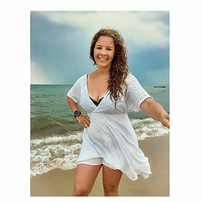 Aktorka pokazała wakacyjne zdjęcia z plaży na swoim profilu.