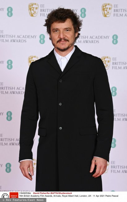 Wśród gwiazd, które pojawiły się na BAFTA był Pedro Pascal znany z serialu Narcos.