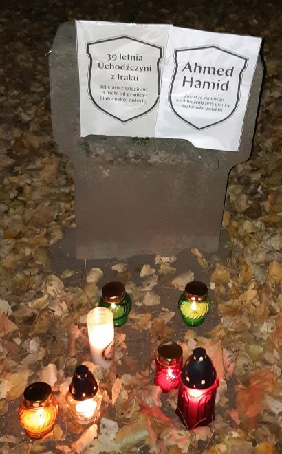 Cmentarz na Powązkach: Zapalono znicze dla zmarłych na granicy polsko-białoruskiej