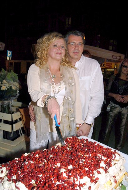 Magda Gessler od prawie 20 lat jest w nieformalnym związku z dr Waldemarem Kozerawskim i najwidoczniej ta dwójka uznała, że przyszedł czas na zmiany w ich życiu. I to jakie!