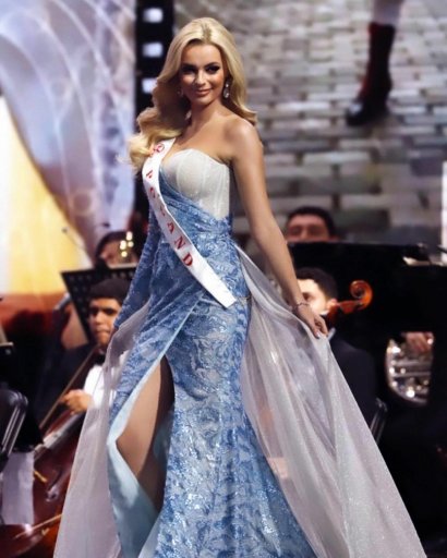 Zobacz najpiękniejsze zdjęcia Miss World Karoliny Bielawskiej!