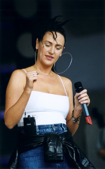 Dzięki temu wyróżniała się na scenie i sprawiała wrażenie bardzo pewnej siebie i swojego talentu.