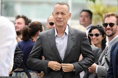Tom Hanks w Cannes! Zobaczcie w naszej galerii jego twarz. Wygląda inaczej...