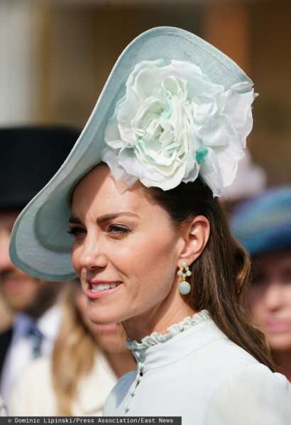 Kate Middleton zadaje szyku w obłędnej kreacji! „Wow! Jak milion dolarów” – piszą internauci