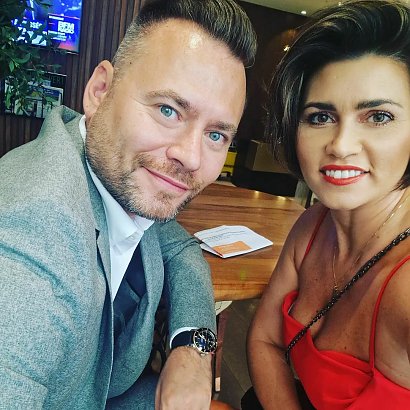Nazywam się Marta Sosnowska i jestem dyplomowanym dietetykiem i psychodietetykiem. 

- możemy przeczytać na jej oficjalnej stronie na Facebooku.