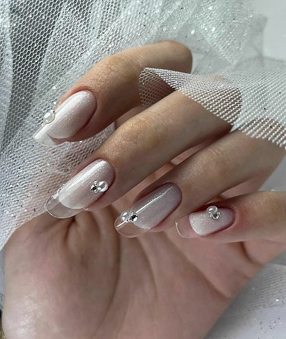 Paznokcie dla panny młodej. 15 pięknych propozycji na ślubne paznokcie!