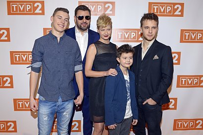 To właśnie w tym serialu w latach 2011-2020 aktorka grała mamę Macieja Musiała, Natalię Boską. Musiał zaś grał jej najstarszego syna — Tomka Boskiego.